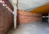 Local comercial
en venda
amb 285m² a Santiago de Compostel·la, a la zona de A Poza de Bar, Rúa do Vilar foto
