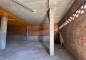 Local comercial
en venda
amb 285m² a Santiago de Compostel·la, a la zona de A Poza de Bar, Rúa do Vilar foto