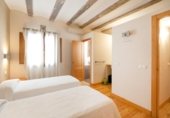 Hotel en venta con 151m² en Chulilla, Calle Valencia foto