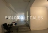 369m² atelier pour location à Barcelone, dans le quartier de Sants, Avinguda de Madrid photo
