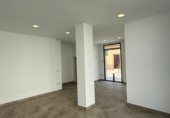 60m² commercial premises for rent in Dos Hermanas photo
