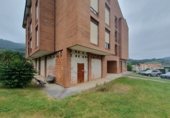 Local comercial en venta con 86m² en Salas foto