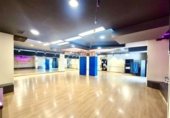 152m² commercial premises for sale in Valencia, in the area of Ayora, Avenida del Puerto photo