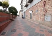 Local comercial en venta con 111m² en Armilla, Calle Oviedo foto
