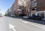 45m² locaux commerciaux pour vente à Grenade, Calle Profesor Luis Molina Gómez photo