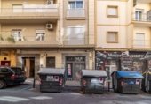Local comercial en venta con 260m² en Granada, en la zona de Pajaritos, Avenida de Fuente Nueva foto