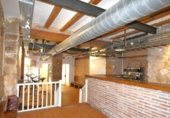 143m² restaurant for sale in Barcelona, in the area of Sant Pere, Santa Caterina and the Ribera, Carrer de Jonqueres photo