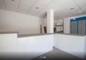 Local comercial en venta con 121m² en Elda, Calle República Dominicana foto