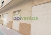 Local comercial en venta con 105m² en Lorca, avenida fuerzas armadas foto