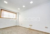Local comercial
en venda
amb 159m² a Alacant, Calle Arturo foto