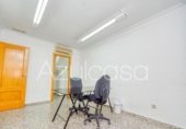 Local comercial
en venda
amb 159m² a Alacant, Calle Arturo foto