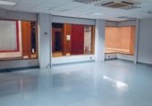 Local comercial en venta con 148m² en Albacete foto