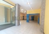 Local comercial en alquiler con 122m² en Logroño foto
