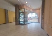 Local comercial en alquiler con 122m² en Logroño foto