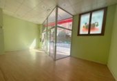 203m² commercial premises for sale in Logroño photo