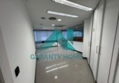 210m² locaux commerciaux pour vente à Cáceres, dans le quartier de La Madrila, avda. virgen de guadalupe photo