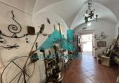 Local comercial en venta con 40m² en Cáceres, en la zona de Plaza Mayor, Calle de la Cruz foto
