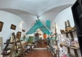 Local comercial en venta con 40m² en Cáceres, en la zona de Plaza Mayor, Calle de la Cruz foto
