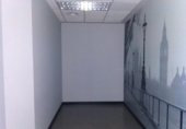Local comercial
en venda
amb 200m² a Granada, a la zona de Ciutat Jardí, Calle Tirso de Molina foto