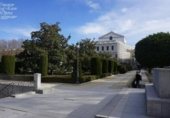 79m² commercial premises for sale in Madrid, in the area of Palace, Plaza de Oriente photo