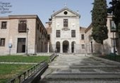 79m² commercial premises for sale in Madrid, in the area of Palace, Plaza de Oriente photo