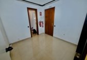 90m² bureau pour vente à Tarrasa photo