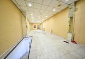 Local comercial en venta con 500m² en Granada, en la zona de Pajaritos, Calle Rector Marín Ocete foto