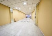 Local comercial en venta con 500m² en Granada, en la zona de Pajaritos, Calle Rector Marín Ocete foto