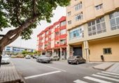 Local comercial en venta con 180m² en Arucas, Lugar Parque de las Flores foto