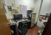 Local comercial en alquiler con 1061m² en Linares foto