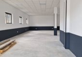 Local comercial en alquiler con 138m² en San Miguel de la Barreda, Lugar POLIGONO DE GRANDA (LA ROZA) foto