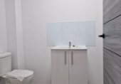 Local comercial en alquiler con 138m² en San Miguel de la Barreda, Lugar POLIGONO DE GRANDA (LA ROZA) foto