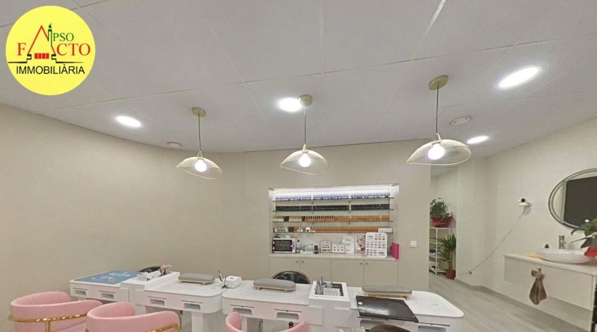 Local comercial