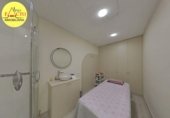 Local comercial en traspaso con 88m² en Gerona foto