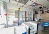 Local comercial en venta con 211m² en Badajoz, N-432 foto