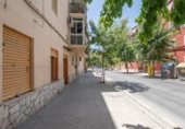 32m² commercial premises for sale in Granada, in the area of Los Vergeles, Calle Andrea Navagiero photo