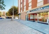Local comercial en venta con 40m² en Córdoba, Calle de María Montessori foto