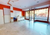 Local comercial en venta con 40m² en Córdoba, Calle de María Montessori foto