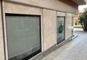 Local comercial en venta con 122m² en Motril, Calle Carrizo foto