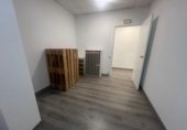 83m² salon de coiffure pour vente à Sabadell, Carrer de Folch i Torres photo