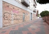 Local comercial en venta con 111m² en Armilla, Calle Vizcaya foto