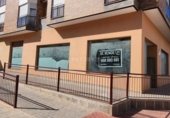 Local comercial en venta con 306m² en Lorca, Camino Viejo del Puerto foto