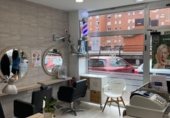48m² salon de coiffure pour vente à Oviède, dans le quartier de La Corredoria photo