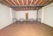 87m² commercial premises for sale in Canovelles, Carrer Sant Jordi photo