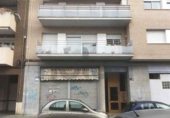 Local comercial en venta con 91m² en Tarrasa, Carrer de Violinista Vellsolà foto