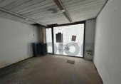 Local comercial en venta con 260m² en Montcada i Reixac, Carrer de la Bateria foto