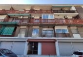 Local comercial
en venda
amb 90m² a Santa Perpètua de Mogoda, Carrer Vidal Barraquer foto