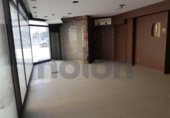 129m² locaux commerciaux pour vente à Manresa, dans le quartier de Sagrada Família, Carrer de la Maria Aurèlia Capmany photo