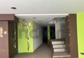 129m² locaux commerciaux pour vente à Manresa, dans le quartier de Sagrada Família, Carrer de la Maria Aurèlia Capmany photo