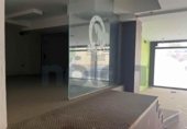 129m² locaux commerciaux pour vente à Manresa, dans le quartier de Sagrada Família, Carrer de la Maria Aurèlia Capmany photo